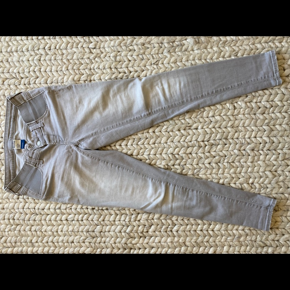 Old Navy Maternity Rockstar Jeans